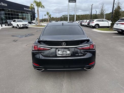 Used 2022 Lexus ES 350 Ultra Luxury w/ Accessory Package 2 image 4