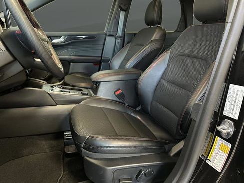 Certified 2025 Ford Escape ST-Line Elite w/ Tech Pack #1 image 4