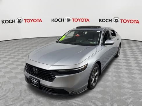 Used 2024 Honda Accord EX image 3