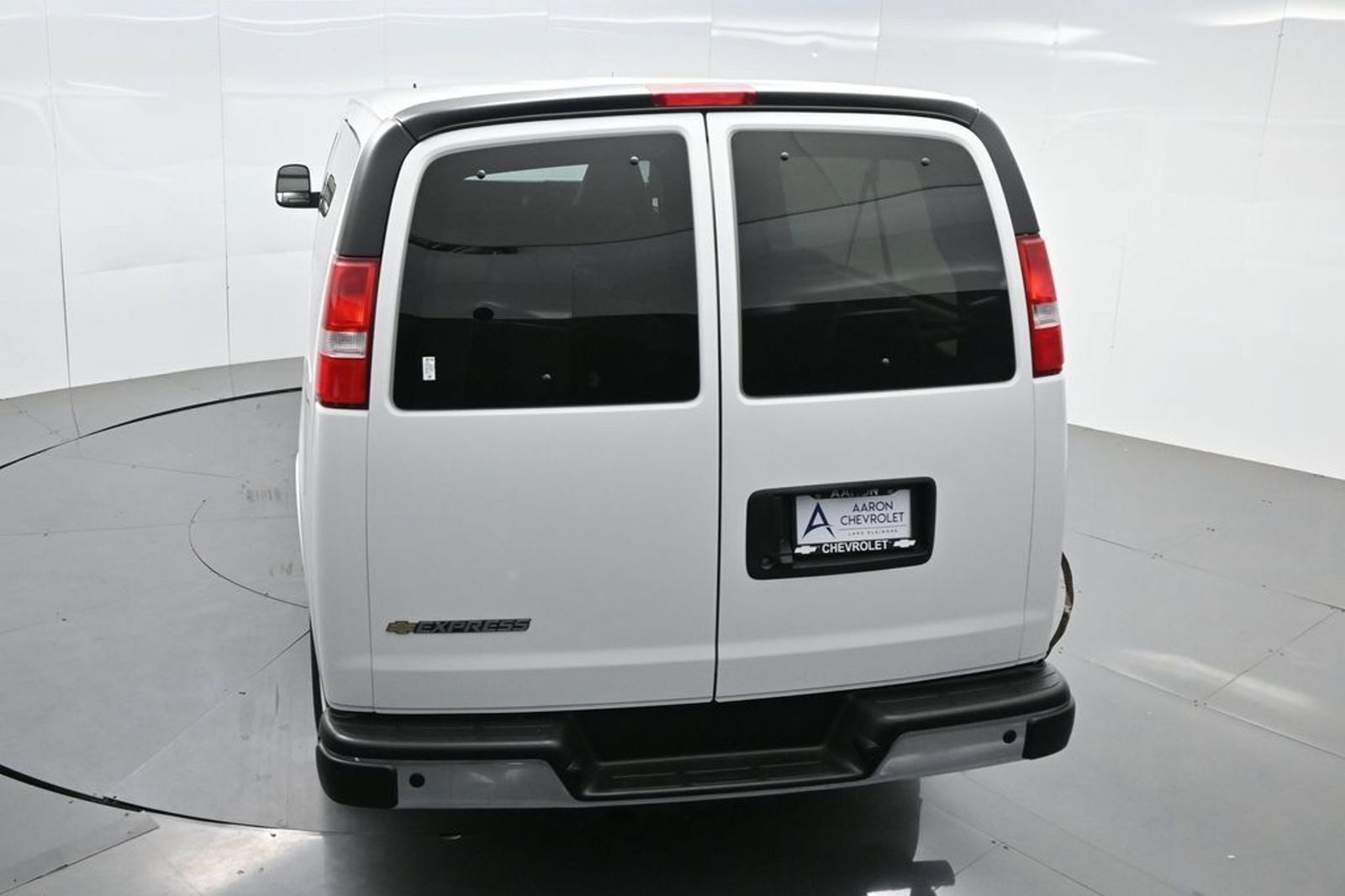Used 2025 Chevrolet Express 3500 LT w/ LT Preferred Equipment Group RWD image 49