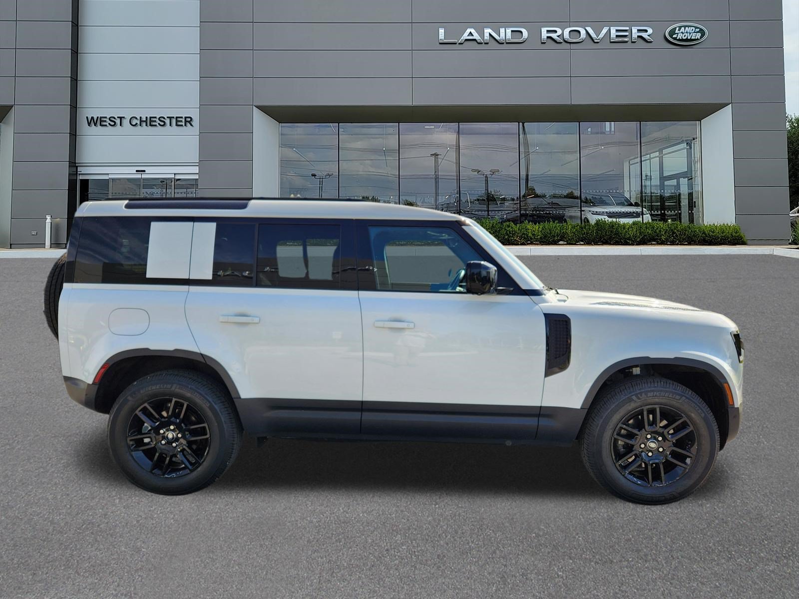 Certified 2025 Land Rover Defender 110 S AWD/4WD image 6