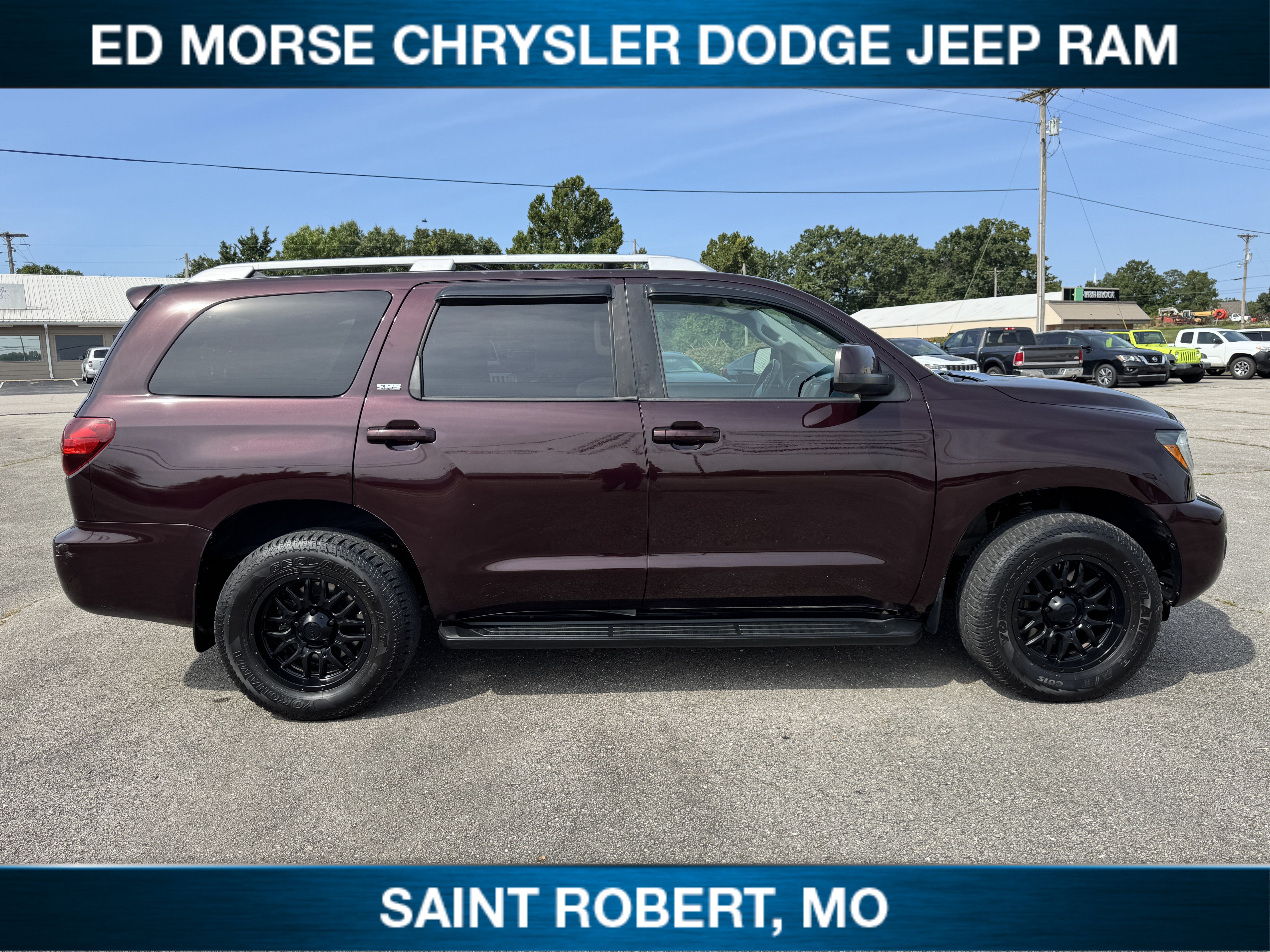 Used 2019 Toyota Sequoia SR5 AWD/4WD image 7