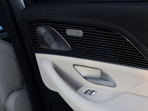 New 2026 Mercedes-Benz GLE 580 4MATIC image 17