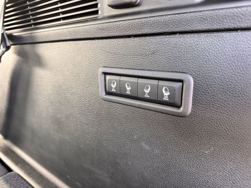 Used 2022 Jeep Wagoneer Series III image 36