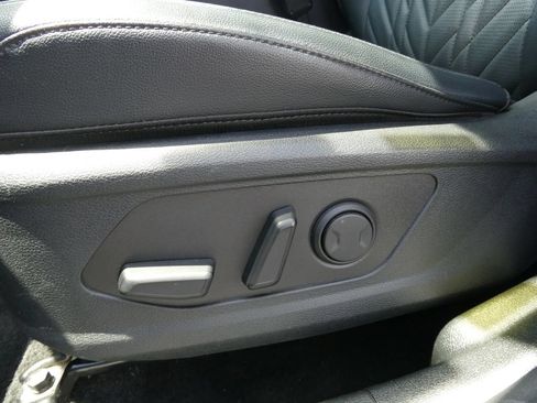Used 2025 Kia Sportage X-Pro Prestige AWD/4WD image 25