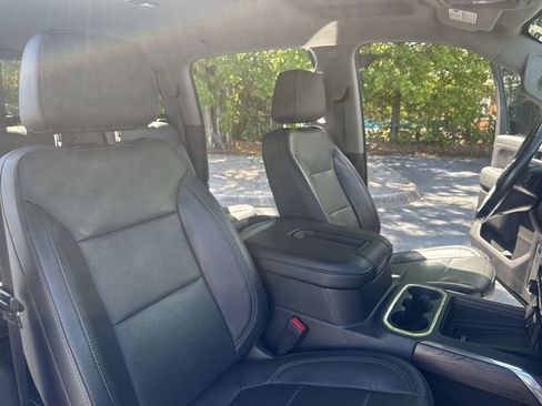Used 2019 GMC Sierra 1500 SLT w/ SLT Premium Plus Package AWD/4WD image 10