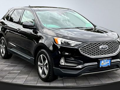 Used 2024 Ford Edge SEL w/ Convenience Package