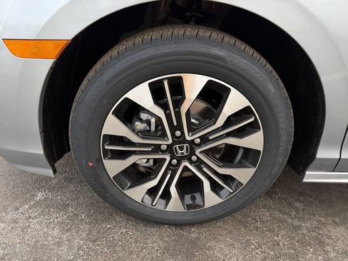Certified 2026 Honda Odyssey Elite image 10