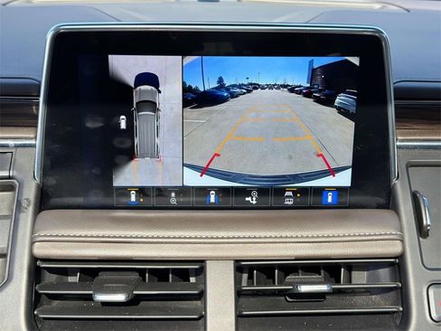 Used 2023 Chevrolet Tahoe Z71 w/ Luxury Package image 15