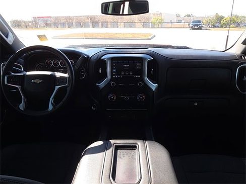 Used 2021 Chevrolet Silverado 2500 LT w/ Convenience Package image 12