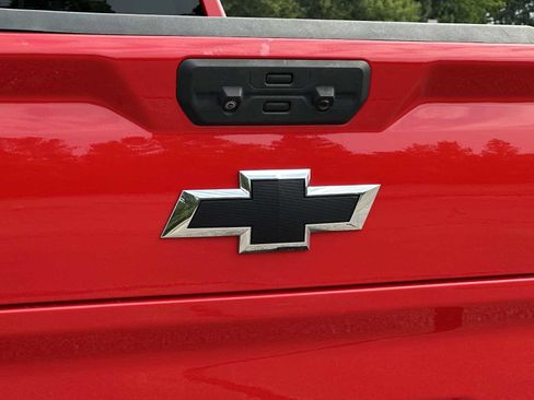 Certified 2022 Chevrolet Silverado 1500 LT Trail Boss w/ LT Trail Boss Premium Package AWD/4WD image 12