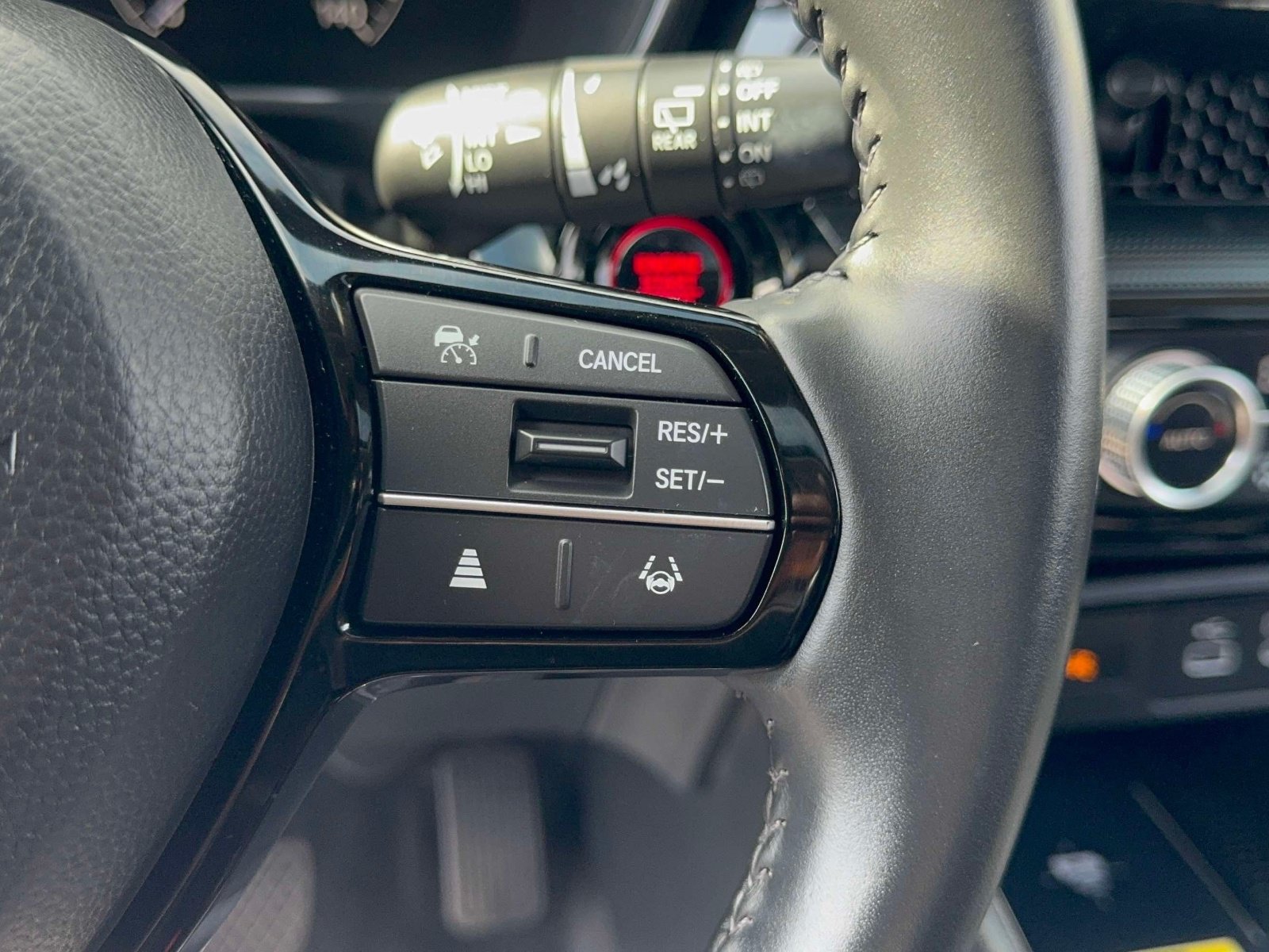Used 2024 Honda CR-V EX-L image 16