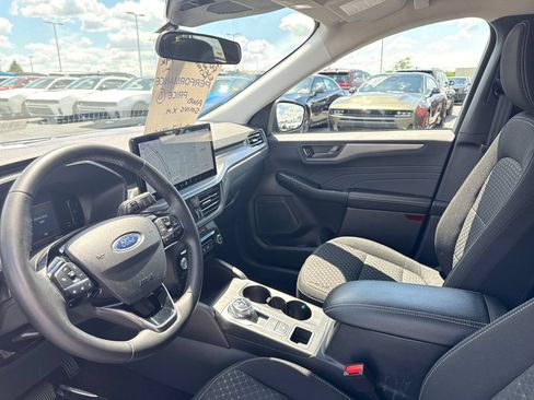Used 2023 Ford Escape Active w/ Tech Pack #1 AWD/4WD image 12