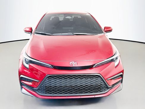 Used 2024 Toyota Corolla SE FWD image 2