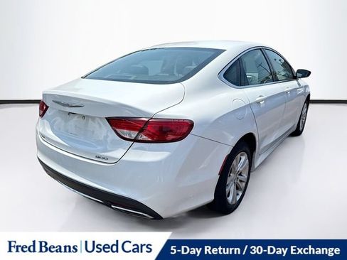 Used 2016 Chrysler 200 Limited FWD image 10