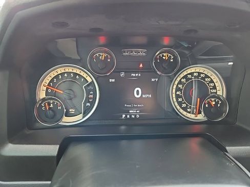 Used 2018 RAM 2500 Big Horn w/ Harvest Edition image 15