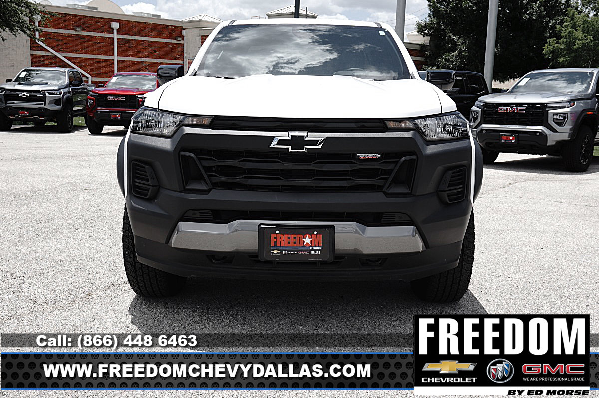 New 2026 Chevrolet Colorado Trail Boss AWD/4WD image 2