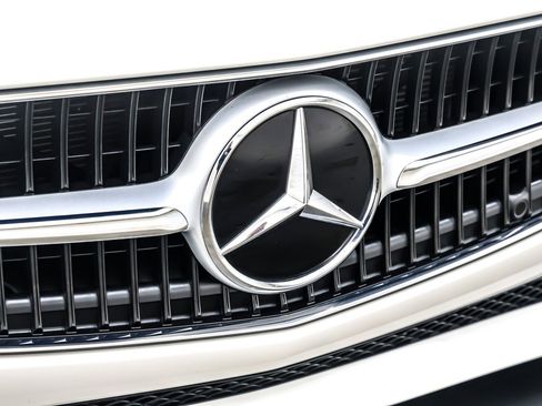 Used 2023 Mercedes-Benz C 300 C 300 Sedan image 13