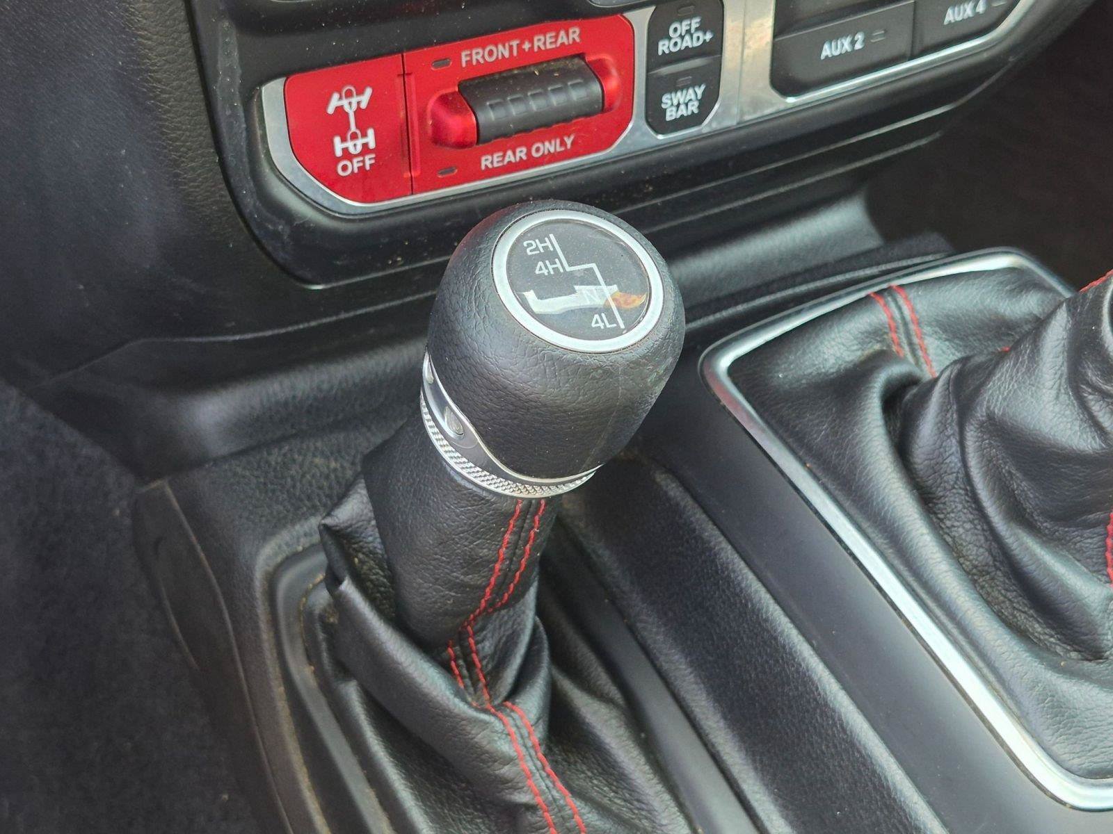 Used 2020 Jeep Gladiator Rubicon w/ LED Lighting Group AWD/4WD image 27