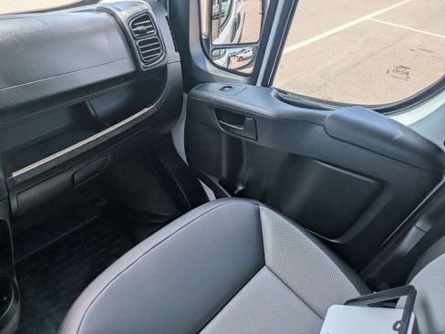 Used 2025 RAM ProMaster 3500 w/ Convenience Group FWD image 17