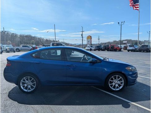 Used 2013 Dodge Dart SXT image 3