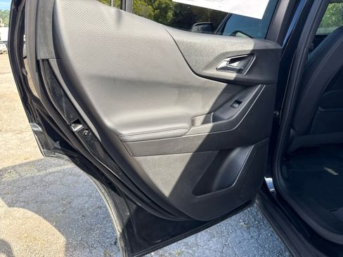 Used 2025 Chevrolet Equinox LT w/ Convenience Package II image 21