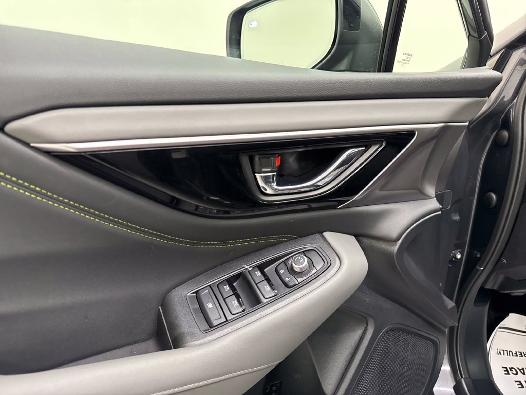 Used 2024 Subaru Outback Onyx Edition XT AWD/4WD image 13