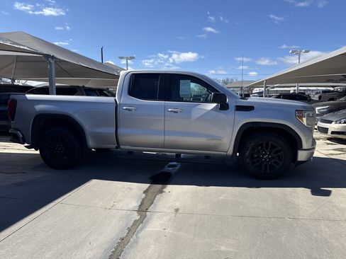 Used 2021 GMC Sierra 1500 Elevation image 2