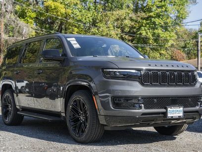 New 2025 Jeep Wagoneer Series II w/ Convenience Group I