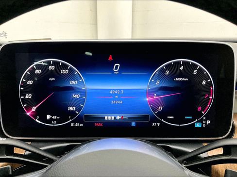 Used 2023 Mercedes-Benz C 300 Sedan image 23