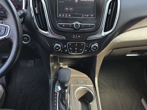 Used 2024 Chevrolet Equinox LT w/ LPO, Floor Liner Package FWD image 30