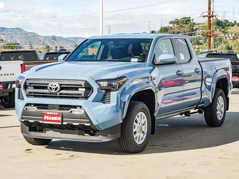 New 2026 Toyota Tacoma SR5 image 3