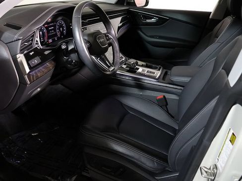 Used 2023 Audi Q8 Premium w/ Convenience Package AWD/4WD image 12