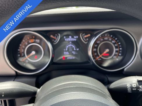Used 2023 Jeep Wrangler Unlimited Sport AWD/4WD image 33