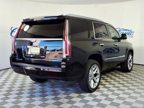 Used 2016 Cadillac Escalade Base image 6