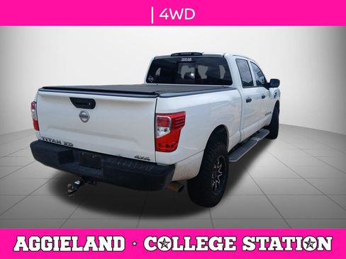 Used 2017 Nissan Titan S AWD/4WD image 4