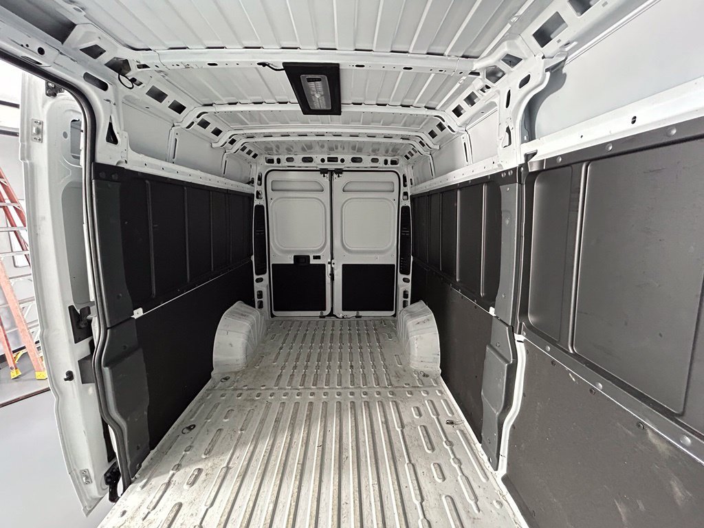Used 2026 RAM ProMaster 2500 w/ Convenience Group FWD image 13