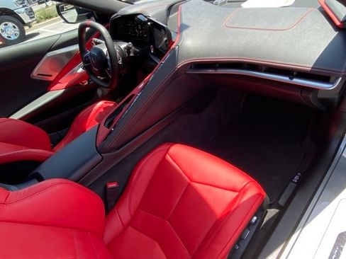 Used 2024 Chevrolet Corvette Stingray Preferred Conv w/ Z51 Performance Package RWD image 25