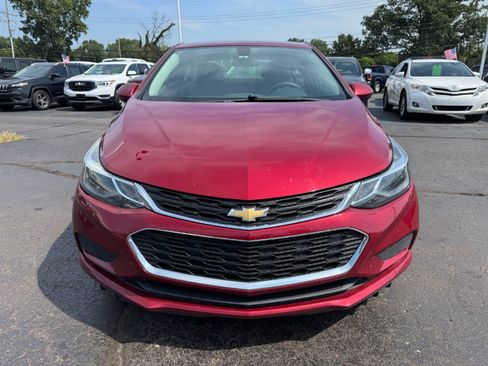 Used 2017 Chevrolet Cruze LT w/ LT True North Edition FWD image 8