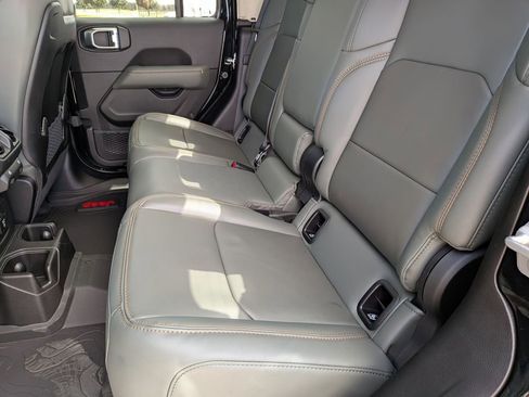 New 2026 Jeep Gladiator Mojave image 30