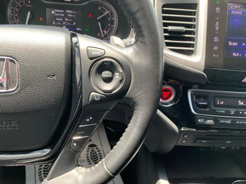 Used 2016 Honda Pilot Elite image 15