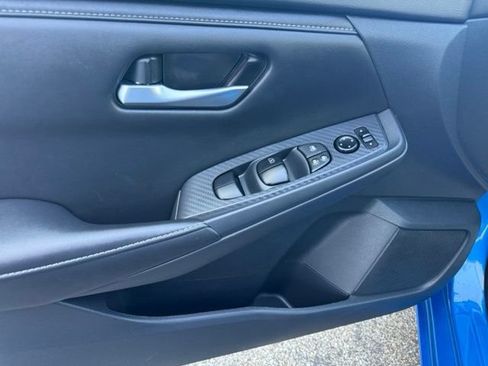 Used 2025 Nissan Sentra SV FWD image 22