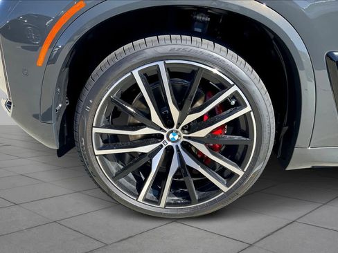 Used 2026 BMW X5 sDrive40i w/ M Sport Package image 11