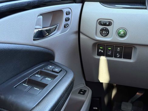 Used 2017 Honda Pilot Touring image 21