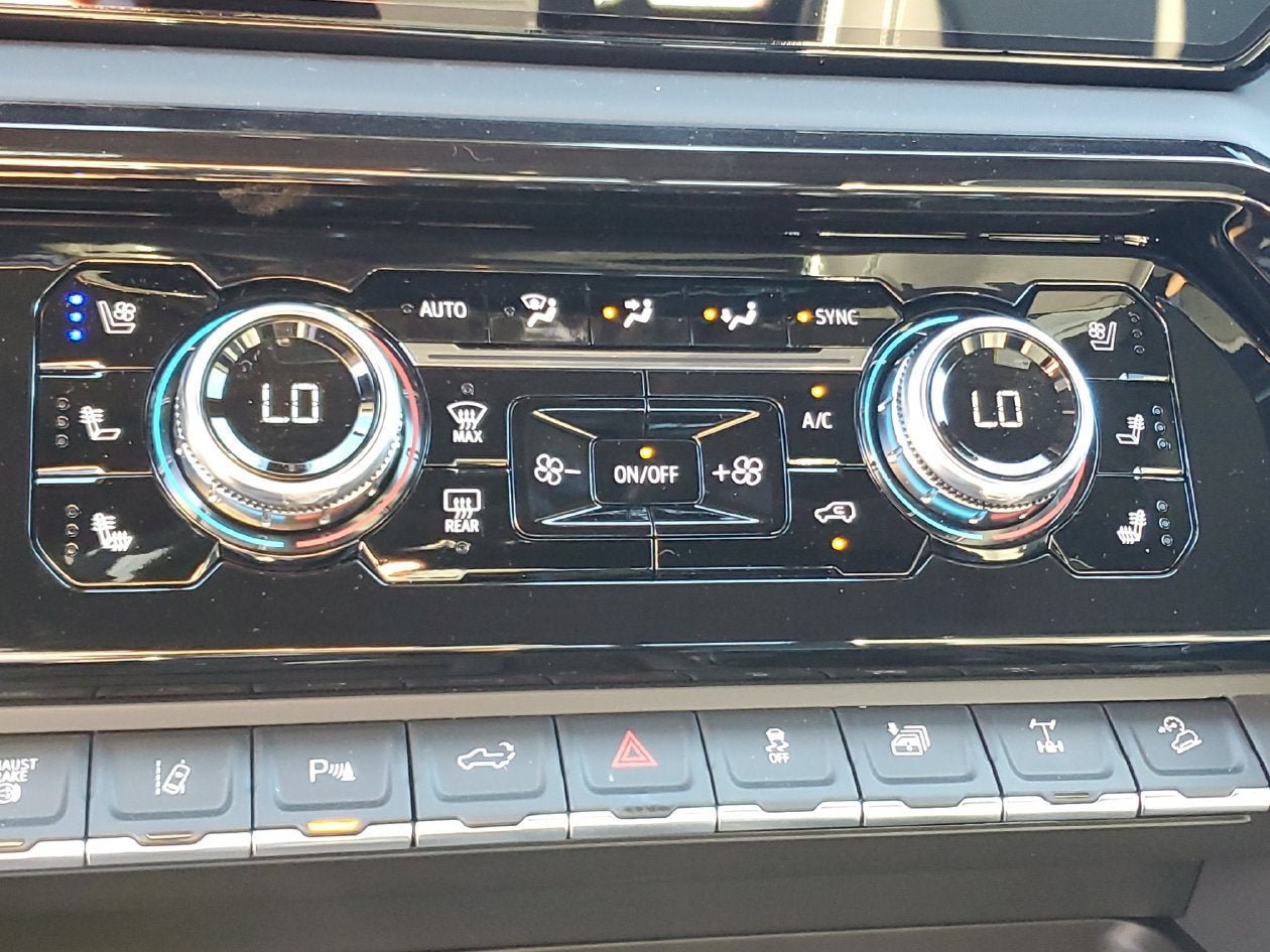 New 2026 GMC Sierra 2500 AT4X AWD/4WD image 24