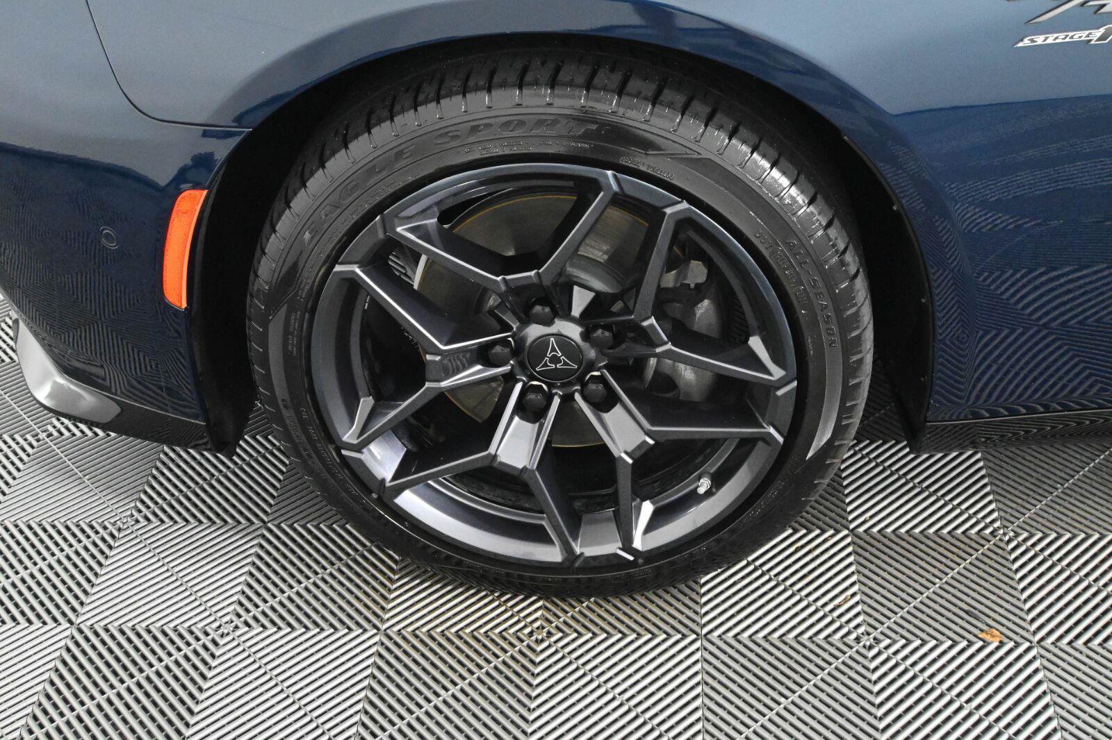 Used 2024 Dodge Charger Daytona R/T w/ Plus Group AWD/4WD image 33