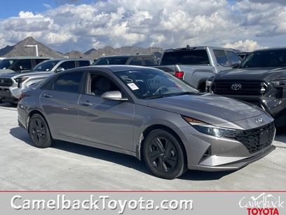 Used 2022 Hyundai Elantra Blue