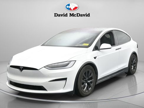 Used 2024 Tesla Model X AWD/4WD image 2