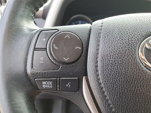 Used 2017 Toyota RAV4 XLE image 20