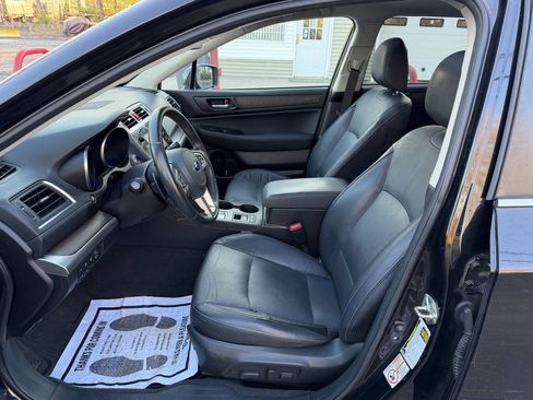 Used 2017 Subaru Outback 3.6R Limited AWD/4WD image 22